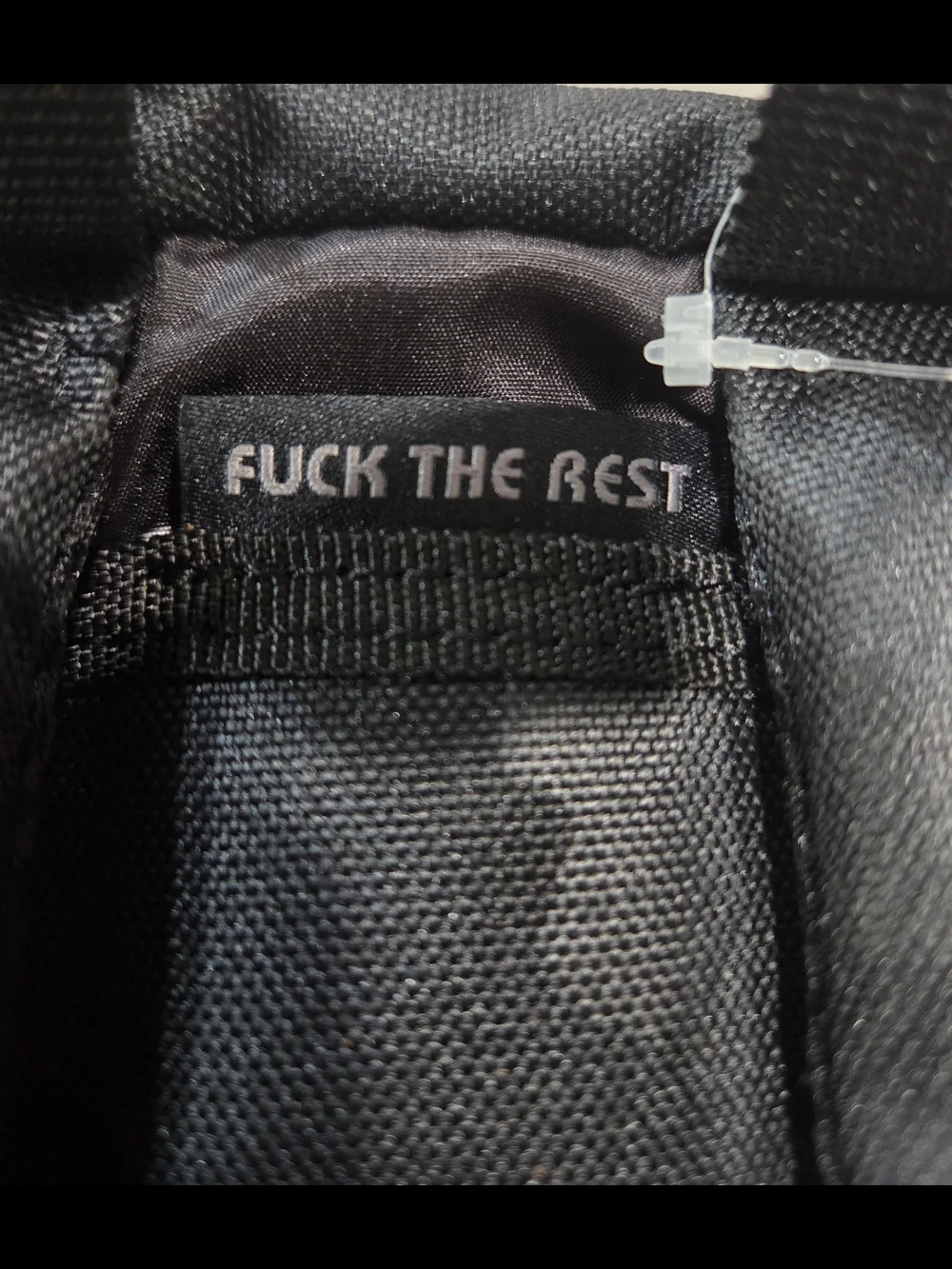 Herschel Independent Classic XL 30L Back black with BUILT TO GRIND